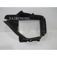 Воздуховод радиатора Volkswagen Touareg 1 7L 2002-2010 7P6117335A