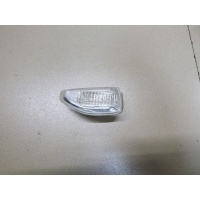 Повторитель на крыло левый белый Renault Logan II 2014 261651140R