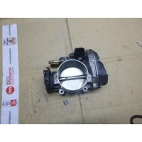 Заслонка дроссельная Volkswagen Golf 2000 021133066