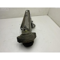 Кронштейн КПП опорный L Audi A6 C5 (1997-2005) 1999 8D0399113AH