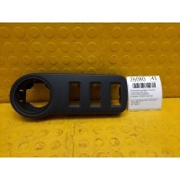 Декоративная накладка на торпедо nissan terrano 2016 6816900Q0C, 251635247R