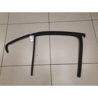 Уплотнитель стекла двери задний правый Skoda Octavia A7 2013-2020 5E5839432D5AP