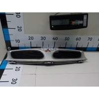 Решетка радиатора Mitsubishi Carisma (DA) (1995 - 1999) MR208404