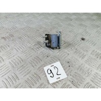 Петля крышки багажника Volkswagen Passat B5 1998 3B9827301D