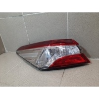 Фонарь задний наружный левый Toyota Camry V70 8156133660