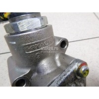 Насос (ТНВД) бензиновый VAG Passat [B6] (2005 - 2010) 06F127025J