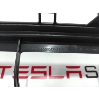Заглушка (решетка) в бампер передний Tesla Model S 2020 1058022-00-B