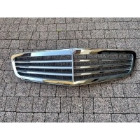 Решетка радиатора мерседес c класса eleganc
