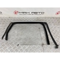 уплотнительная резинка стекла Opel Astra j p10 2009-2015 13264884, <strong>-Б/У Детали сняты с АВТОМОБИЛЯ</strong>