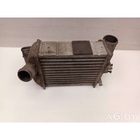 Интеркулер Audi A4 B6 (S4,RS4) 2002 8E0145805M