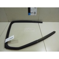 Уплотнитель двери Renault Duster II 2021 823307873R