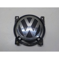 Эмблема VAG Passat [B3] (1988 - 1993) 357853600BWM7