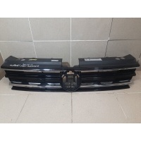 Решетка радиатора Volkswagen Tiguan 2 5NA853651BZLL