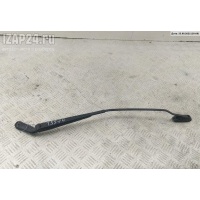 Щеткодержатель поводок стеклоочистителя передний Прав. Golf-4 2000 1J1955410A