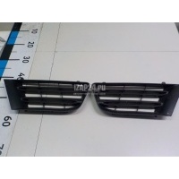 Решетка радиатора Renault Scenic II (2003 - 2009) 7701477306