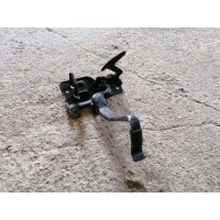 замок капота верхний Audi A4 B6 2002 8E0823480B