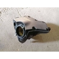 корпус воздушногo фильтра Audi A5 8T 2008 8K0133837S