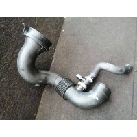 патрубок чистого воздуха (к турбине) Audi A8 D3/4E 2007 057129609F