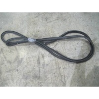 Уплотнитель двери передней правой Opel Astra J 2010 - 2012 13259942