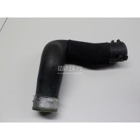 Патрубок интеркулера VAG Touareg (2002 - 2010) 7L6145738A