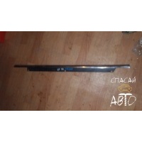 Накладка стекла заднего правого (бархотка) Audi Q7 (4L) 2005-2015 4L0853764A2ZZ