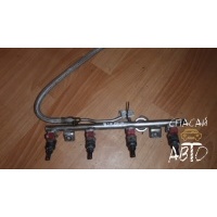 Рейка топливная (рампа) Mercedes-Benz W203 С-klasse 2000-2007 A1110703095