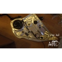 Стеклоподъемник задний правый Mercedes-Benz GLK-Class X204 2008-2015 A2047301279