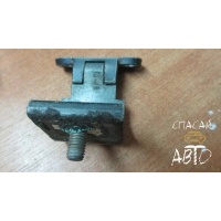 Петля багажника Volkswagen Golf V 2004-2009 1K6 827 301 A
