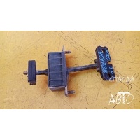 Ограничитель двери Mercedes-Benz W203 С-klasse 2000-2007 A 203 730 01 16