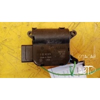Моторчик заслонки печки Volkswagen Crafter 2006-2016 2E0941293A