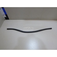Уплотнитель капота Honda CR-V (2007 - 2012) 74148SWAA00