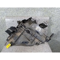 крепление фары левой L НИЖНИЙ. Volkswagen Touareg 2005 7L6941613C