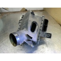 Корпус воздушного фильтра Audi A4 1996 078133837L