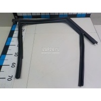 Направляющая стекла двери VAG Q3 (8U) (2012 - 2018) 8U0839439