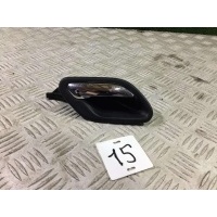 Ручка внутренняя задняя правая Mercedes E W124 1990 8226050