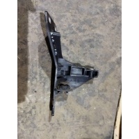 Кронштейн переднего бампера правый Audi A4 (B7) 2005-2007 2007 8E0805364
