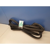 Уплотнитель двери передней правой Mazda 6 GG 2002-2007 GJ6A58760D
