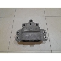 Опора двигателя левая Skoda Octavia (A5) II рестайлинг (2008–2013) 1K0199555Q