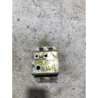 Кронштейн усилителя заднего бампера Toyota RAV 4 3 XA30 2005-2013 5832442010