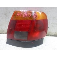 Фонарь задний правый Audi A4 B5 (1994—1999) 8D0945112A
