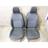 Сиденья передние Skoda 5Q4881105A
