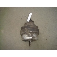 Подушка крепления двигателя Volkswagen Passat B5 1999 8D0199379
