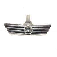 решетка радиатора Mercedes-Benz C-Класс W203/S203/CL203 2002 A2038800383