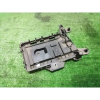 крепление акб (корпус/подставка) VW Tiguan 2007-2011 10.2008 1K0915325a