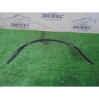 уплотнитель капота VW Tiguan 2007-2011 10.2008 5N0823723A