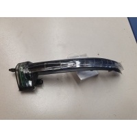 Повторитель в зеркало правый Volkswagen Touareg 2010-2018 7P6949102