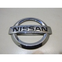 Эмблема на крышку багажника Nissan Pathfinder (R51) (2005 - 2014) 90891EB300