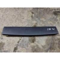Обшивка двери багажника Renault Megane III 2009-2016 2011 909040024R