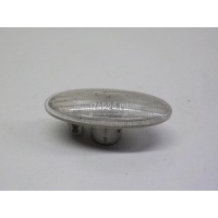 Повторитель на крыло белый Renault Note (E11) (2006 - 2013) 261608990A
