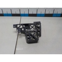 Кронштейн переднего бампера правый Mazda Mazda 3 (BK) (2002 - 2009) BR5S502A1